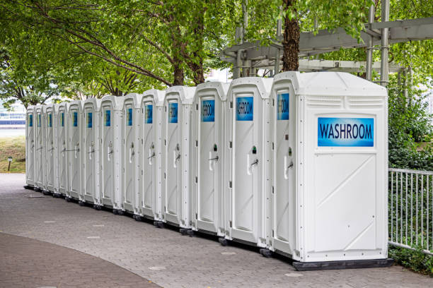 Porta potty delivery and setup in Santa Rosa Valley, CA